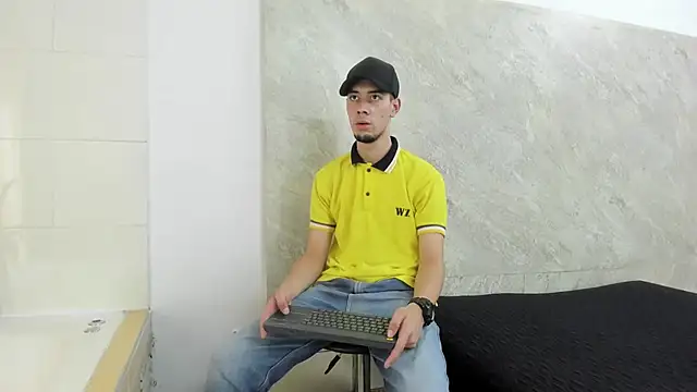 Snapshot of _Axel_09 chatting on April 2026 04:20:02 AM Axel 09 online show from April 2026 04:20:02 AM