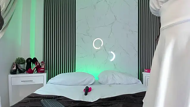 Snapshot of JackAndRosse_ chatting on March 2026 02:45:01 PM JackAndRosse online show from March 2026 02:45:01 PM