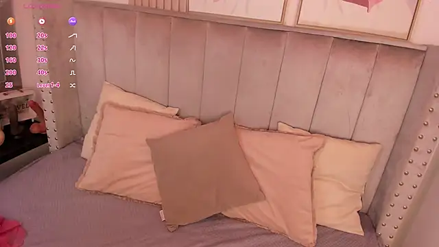 Seshat Hitt online show from November 2025 03:07:02 AM