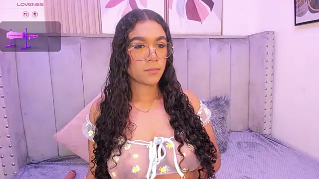 Seshat Hitt online show from April 2026 03:19:01 AM