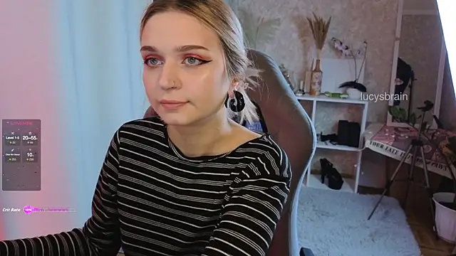 Lucyinthesheets online show from September 2025 04:29:01 PM