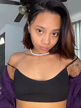 Nia Desire online show from February 2026 02:27:02 PM