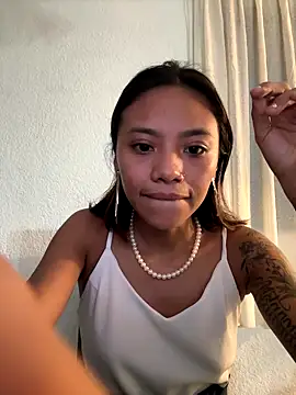 Snapshot of Nia_Desire chatting on September 2025 06:28:02 AM Nia Desire online show from September 2025 06:28:02 AM