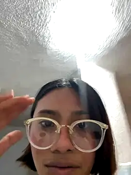 Snapshot of Nia_Desire chatting on November 2025 05:11:02 AM Nia Desire online show from November 2025 05:11:02 AM