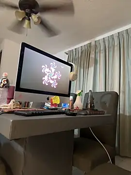 Snapshot of Nia_Desire chatting on September 2025 07:18:02 AM Nia Desire online show from September 2025 07:18:02 AM