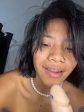 Nia Desire online show from April 2026 10:16:02 PM