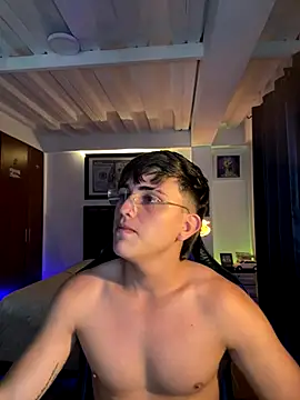 Justin trevor1 online show from October 2025 10:20:01 PM