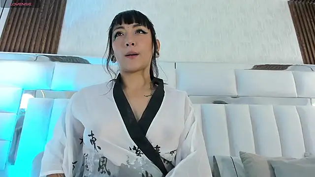im kasumi online show from October 2025 01:54:02 PM