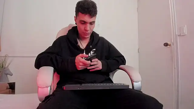 dark sun302 online show from November 2025 09:40:02 PM