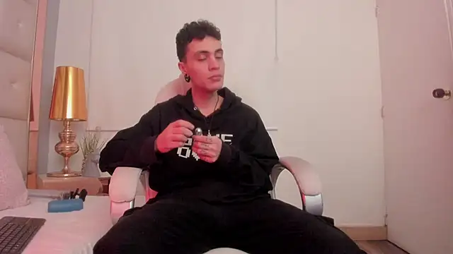 dark sun302 online show from November 2025 10:25:02 PM