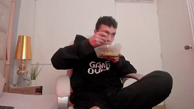 dark sun302 online show from November 2025 09:31:01 PM