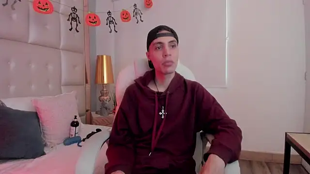 dark sun302 online show from October 2025 09:04:02 PM