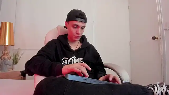 dark sun302 online show from November 2025 09:30:01 PM