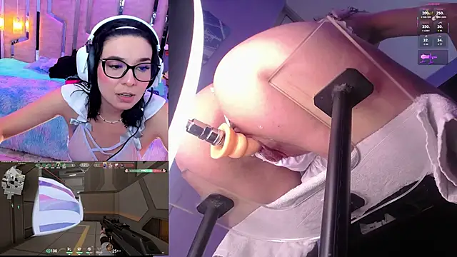 NicoleFerrel online show from March 2026 02:32:02 PM