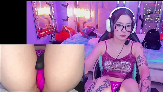 NicoleFerrel online show from November 2025 02:31:02 PM