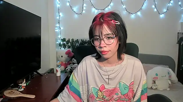 Snapshot of dolliette24 chatting on November 2025 07:12:01 AM dolliette24 online show from November 2025 07:12:01 AM