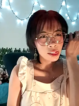 Snapshot of dolliette24 chatting on November 2025 06:06:02 AM dolliette24 online show from November 2025 06:06:02 AM