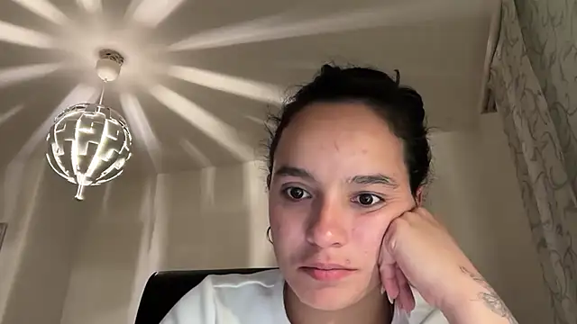 Maia Park online show from April 2026 08:56:01 PM