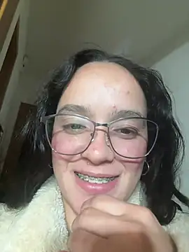 Maia Park online show from March 2026 07:26:02 PM