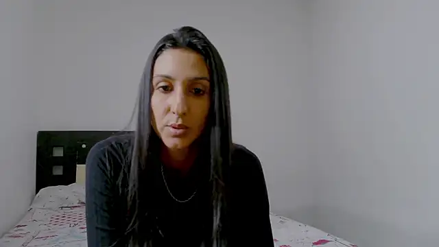 Snapshot of Saloriz_Col chatting on September 2025 09:03:01 PM Saloriz Col online show from September 2025 09:03:01 PM