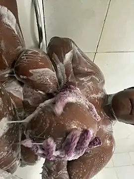 curvywithbigtitties online show from March 2026 01:01:04 PM