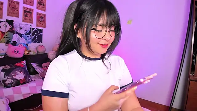 Snapshot of Lolii_Zoe chatting on February 2026 12:06:02 PM Lolii Zoe online show from February 2026 12:06:02 PM