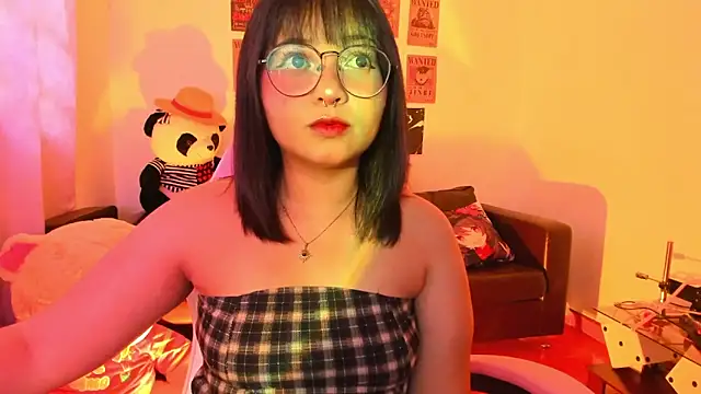 Snapshot of Lolii_Zoe chatting on October 2025 08:12:01 PM Lolii Zoe online show from October 2025 08:12:01 PM