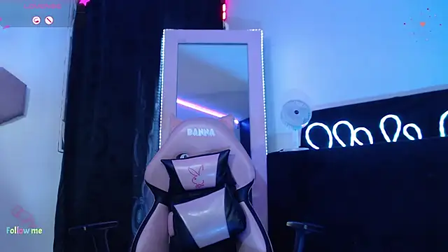 Danniela20 online show from March 2026 06:29:01 AM