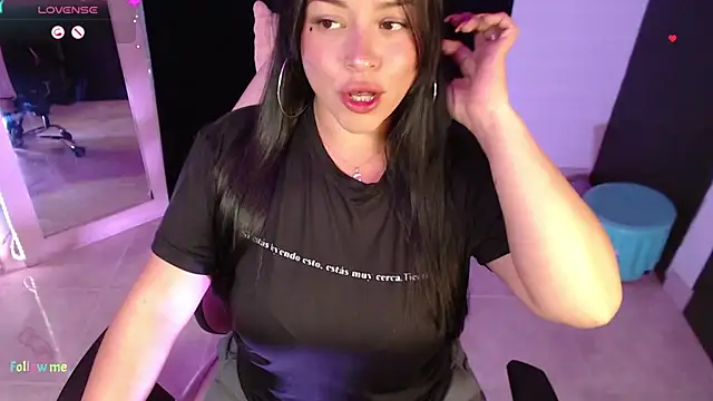 Danniela20 online show from March 2026 03:51:01 AM