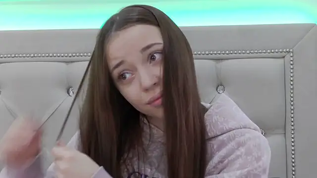 Snapshot of ZoeyNeal chatting on March 2026 02:17:01 PM ZoeyNeal online show from March 2026 02:17:01 PM