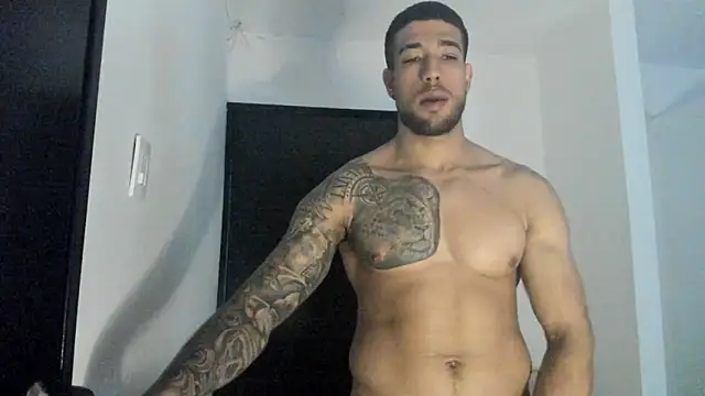Snapshot of ThiagoLugo chatting on May 2026 04:27:02 PM ThiagoLugo online show from May 2026 04:27:02 PM