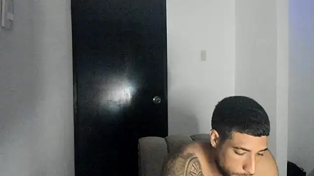 Snapshot of ThiagoLugo chatting on May 2026 06:50:01 AM ThiagoLugo online show from May 2026 06:50:01 AM