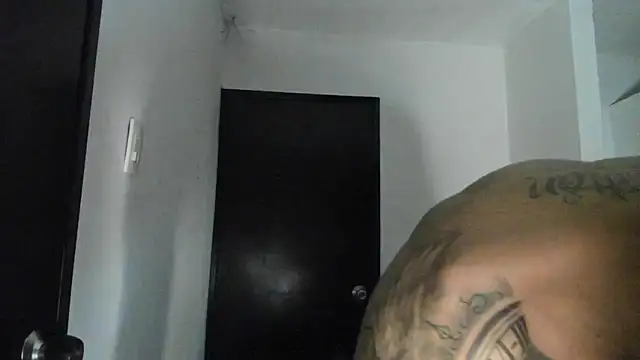 ThiagoLugo online show from July 2026 12:33:02 AM