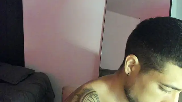 ThiagoLugo online show from October 2025 12:23:02 AM