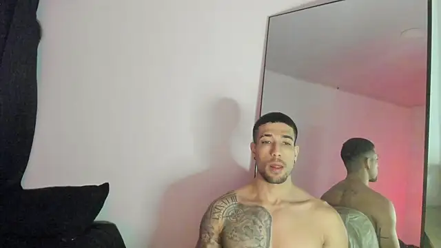 ThiagoLugo online show from November 2025 06:05:01 AM