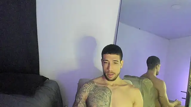 ThiagoLugo online show from December 2025 06:49:02 AM