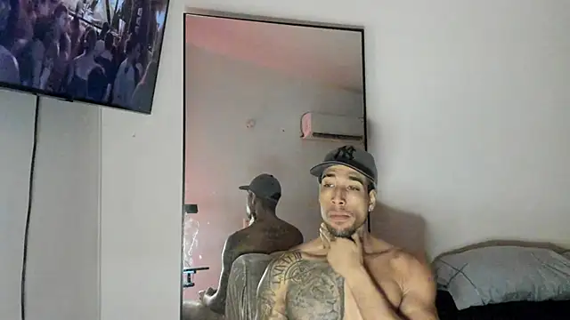 ThiagoLugo online show from September 2025 10:09:02 PM
