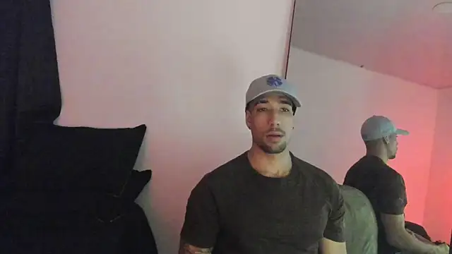 ThiagoLugo online show from November 2025 12:26:01 AM