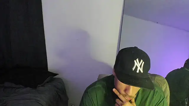 ThiagoLugo online show from December 2025 04:00:01 AM