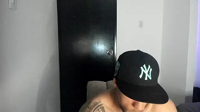 ThiagoLugo online show from April 2026 05:00:02 AM