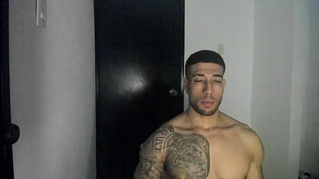 Snapshot of ThiagoLugo chatting on May 2026 07:39:02 AM ThiagoLugo online show from May 2026 07:39:02 AM