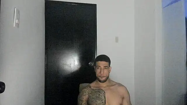 Snapshot of ThiagoLugo chatting on May 2026 04:21:02 AM ThiagoLugo online show from May 2026 04:21:02 AM