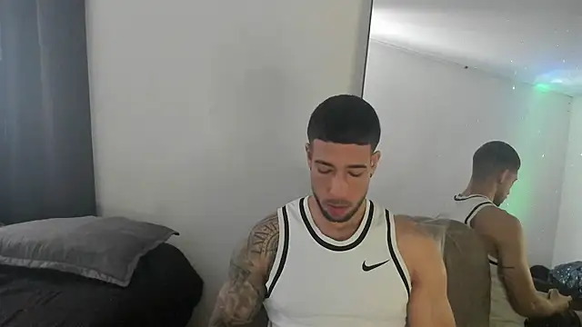 ThiagoLugo online show from April 2026 04:04:02 PM