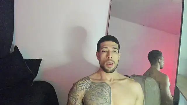 ThiagoLugo online show from October 2025 07:38:01 AM