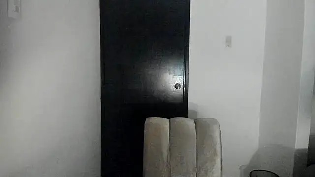 Snapshot of ThiagoLugo chatting on April 2026 07:10:01 AM ThiagoLugo online show from April 2026 07:10:01 AM