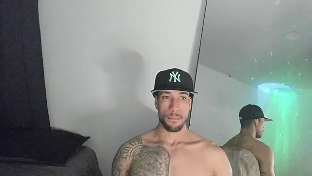 Snapshot of ThiagoLugo chatting on February 2026 03:17:02 AM ThiagoLugo online show from February 2026 03:17:02 AM