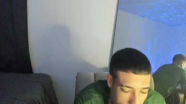 Snapshot of ThiagoLugo chatting on January 2026 05:22:01 AM ThiagoLugo online show from January 2026 05:22:01 AM