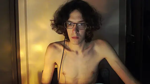 LovesomeCookie online show from June 2026 06:40:01 PM