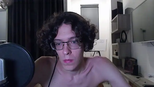 LovesomeCookie online show from March 2026 04:57:02 PM