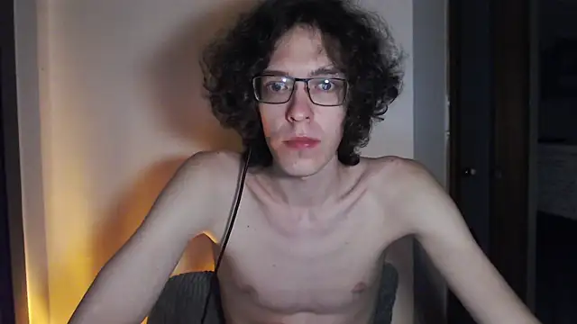 LovesomeCookie online show from April 2026 06:20:02 PM